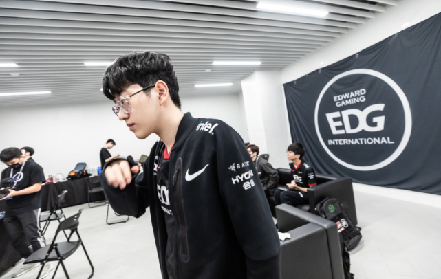 增添了活力 增添了活力