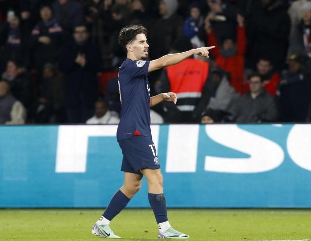 追逐胜利的 追逐胜利的